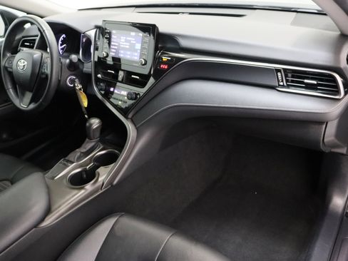 Used 2023 Toyota Camry SE FWD image 33