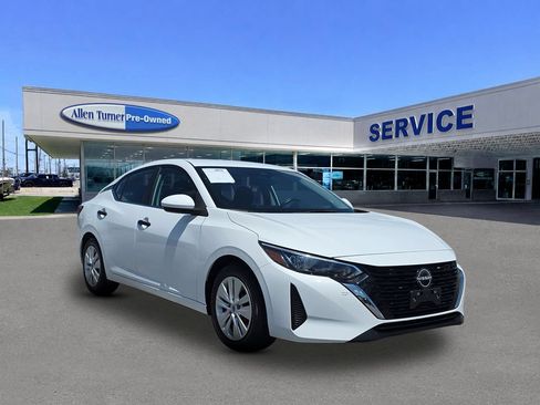 Used 2024 Nissan Sentra S FWD image 36
