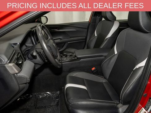 Used 2025 Toyota Camry SE FWD image 10
