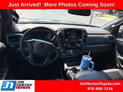 Used 2021 Nissan Titan PRO-4X w/ Pro-4x Convenience Package AWD/4WD image 7