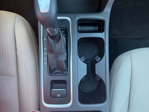 Used 2017 Ford Escape SE w/ SE Cold Weather Package image 30