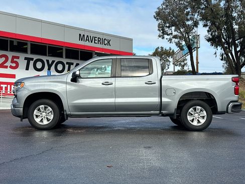 Used 2024 Chevrolet Silverado 1500 LT image 2