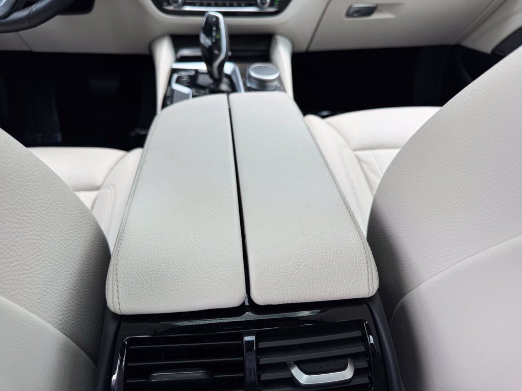 Used 2019 BMW 530i xDrive w/ Executive Package AWD/4WD image 24