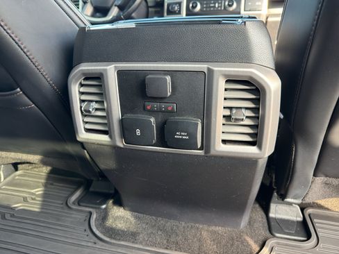Used 2019 Ford F150 Platinum w/ Equipment Group 701A Luxury AWD/4WD image 21