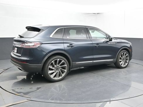 Used 2021 Lincoln Nautilus Reserve w/ Equipment Group 201A AWD/4WD image 2