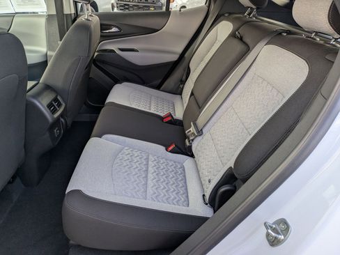 Certified 2022 Chevrolet Equinox LS w/ LS Convenience Package image 24