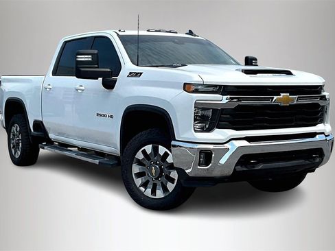 Used 2024 Chevrolet Silverado 2500 LT w/ All Star Edition image 2