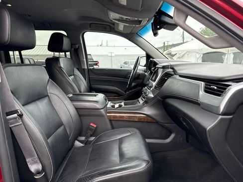 Used 2016 Chevrolet Suburban LT w/ Luxury Package AWD/4WD image 10