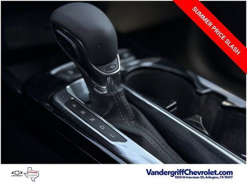 Used 2025 Chevrolet Trax LT w/ Driver Confidence Package FWD image 18