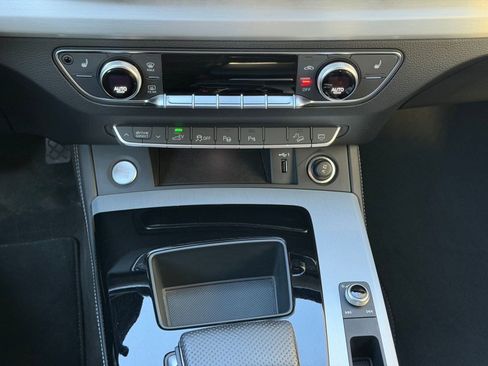 Certified 2023 Audi Q5 e Prestige w/ Prestige Package image 19