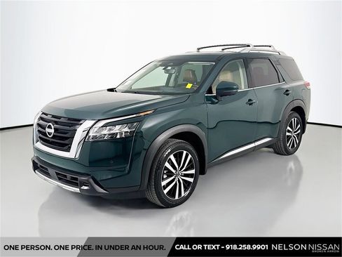 Certified 2024 Nissan Pathfinder Platinum w/ Cargo Package image 1