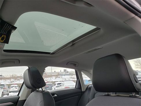 New 2026 Volkswagen Jetta SE image 7