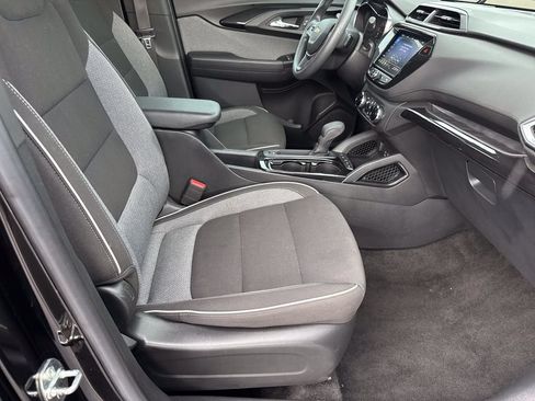 Used 2023 Chevrolet TrailBlazer LT w/ Convenience Package AWD/4WD image 13