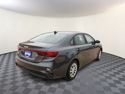 Used 2023 Kia Forte LX FWD image 4