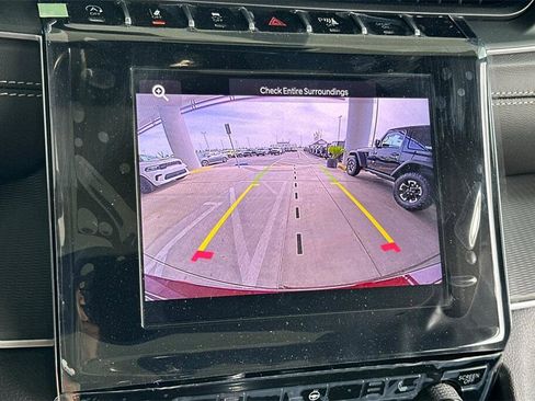 New 2025 Jeep Grand Cherokee Altitude image 16