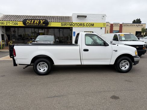 Used 1999 Ford F150 2WD Regular Cab image 2
