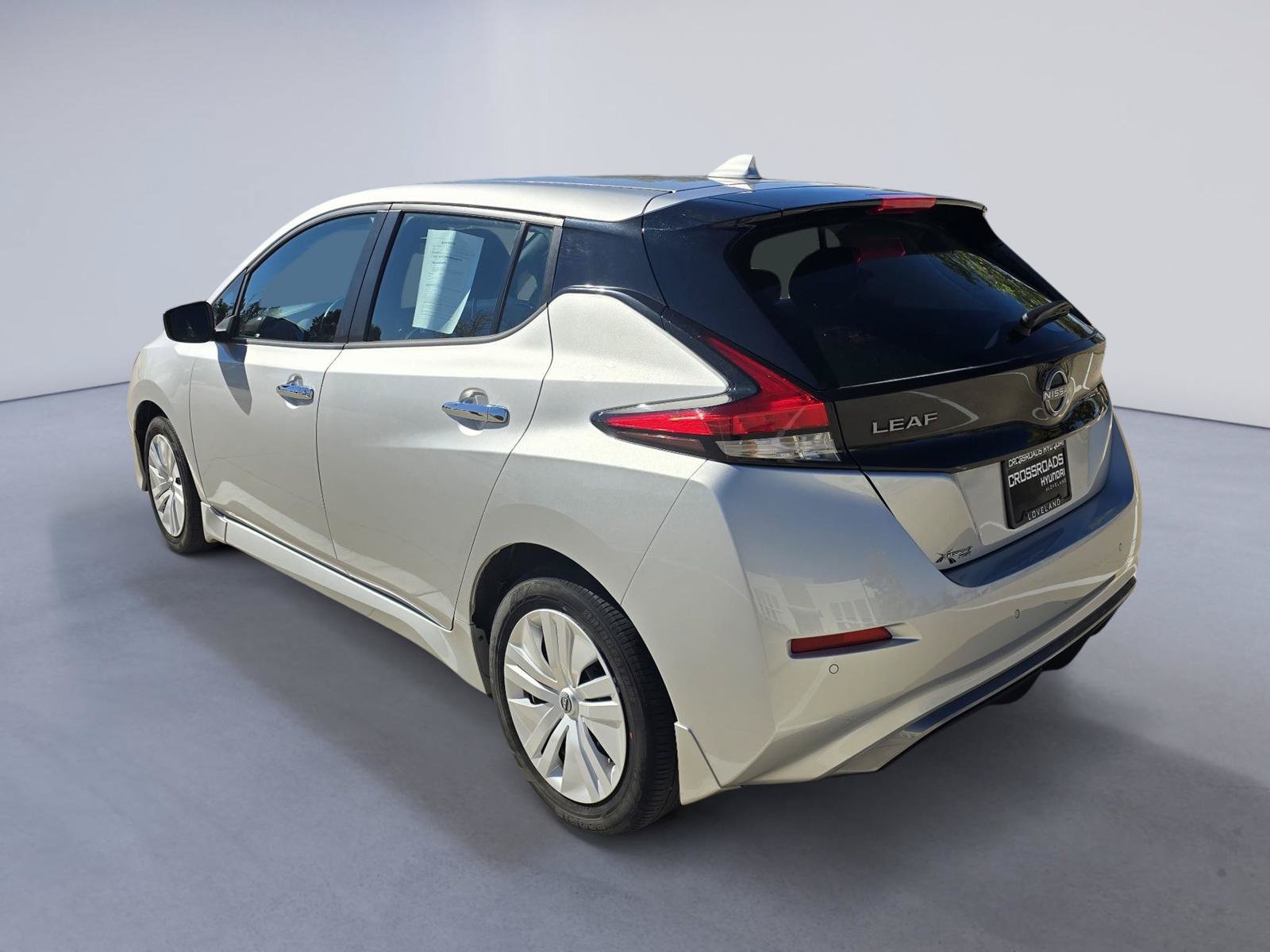 Used 2025 Nissan Leaf S FWD image 3