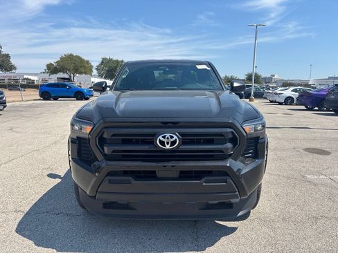 Used 2025 Toyota Tacoma SR RWD image 2