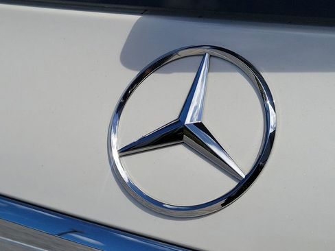 Used 2022 Mercedes-Benz GLS 450 4MATIC image 9