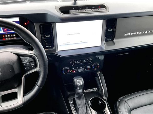 Used 2022 Ford Bronco Outer Banks w/ Sasquatch Package image 6