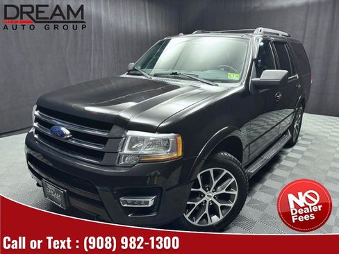 Used 2015 Ford Expedition XLT w/ Equipment Group 202A AWD/4WD image 1