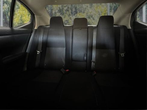Used 2021 Nissan Sentra SV FWD image 13