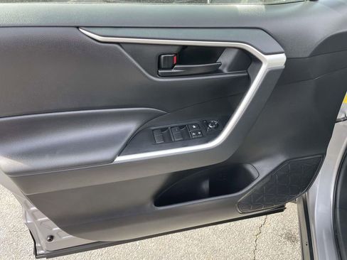 Used 2025 Toyota RAV4 LE image 27
