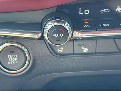 New 2026 MAZDA MAZDA3 Hatchback w/Premium Plus Pkg image 17