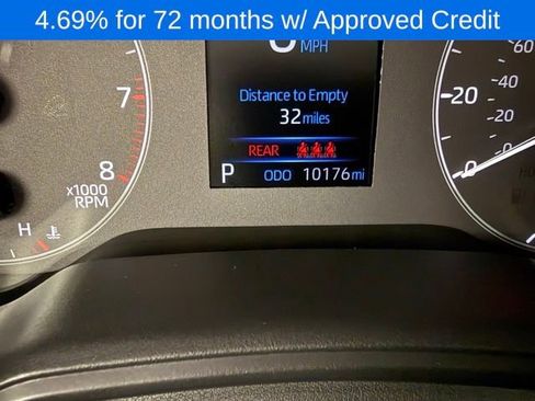 Used 2024 Toyota Corolla Cross LE image 19