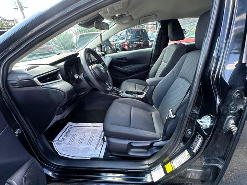 Used 2024 Toyota Corolla LE FWD image 18