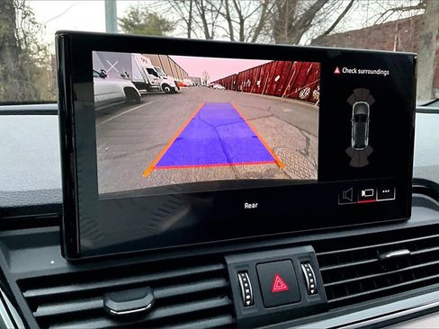 Used 2025 Audi Q5 2.0T Premium w/ Convenience Plus Package image 14