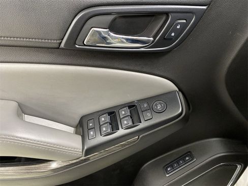Used 2015 Chevrolet Tahoe LT image 12