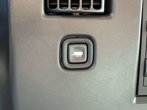 New 2025 Chevrolet Express 3500 Extended w/ Driver Convenience Package image 30