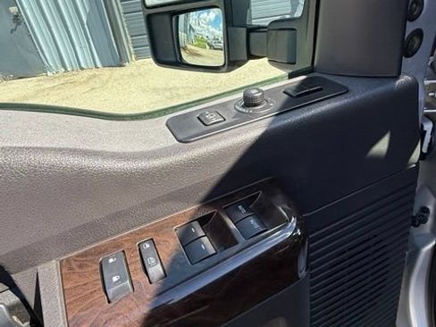 Used 2016 Ford F350 Platinum w/ Platinum Package AWD/4WD image 12