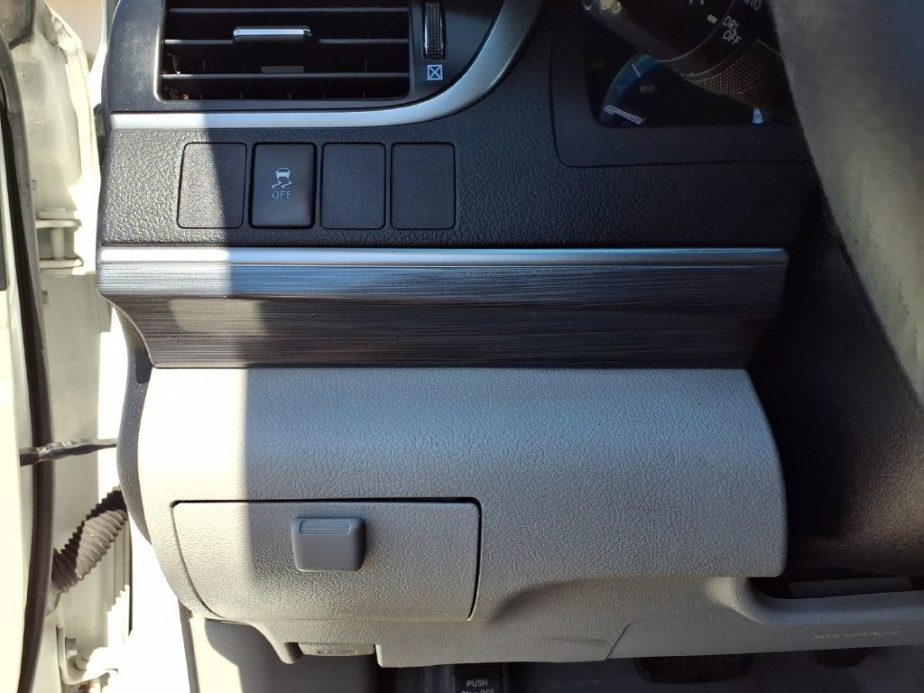 Used 2012 Toyota Camry XLE w/ Leather Pkg FWD image 14