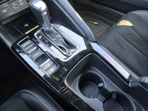 Certified 2025 Acura Integra A-Spec image 24