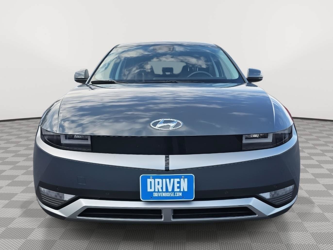 Used 2024 Hyundai Ioniq 5 SEL AWD/4WD image 2