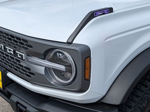 Used 2025 Ford Bronco Badlands AWD/4WD image 16