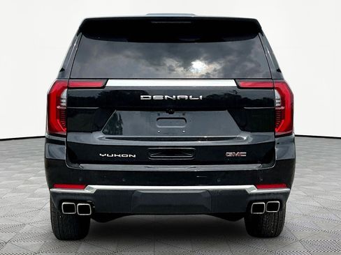 Used 2025 GMC Yukon XL Denali AWD/4WD image 14