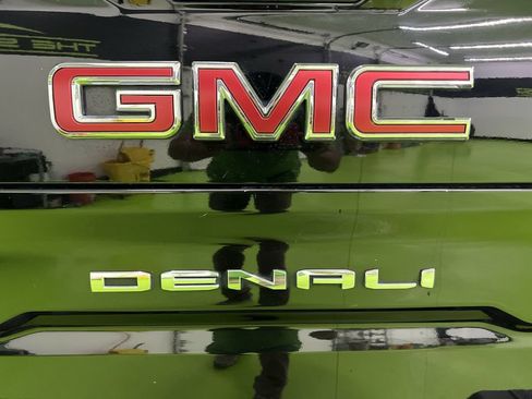 Used 2019 GMC Sierra 1500 Denali w/ Denali Ultimate Package AWD/4WD image 13