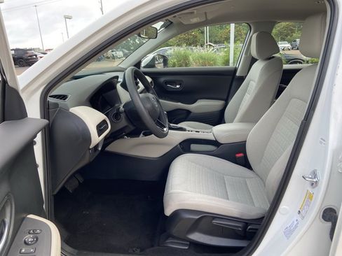 Used 2025 Honda HR-V LX image 34