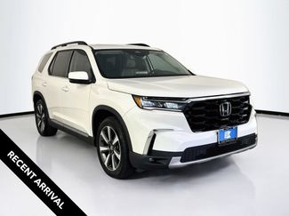 Used 2024 Honda Pilot Touring video 1