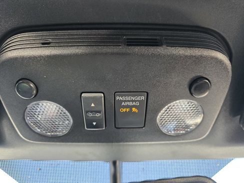 Used 2018 Ford Mustang Premium image 9