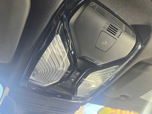 Used 2025 BMW X5 xDrive50e image 35