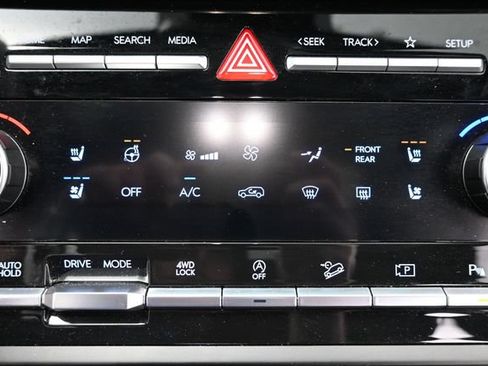 Used 2024 Hyundai Santa Fe Calligraphy AWD/4WD image 19
