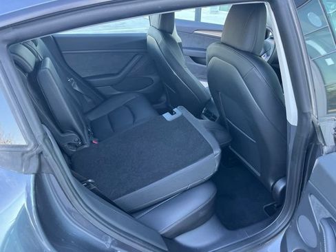 Used 2022 Tesla Model 3 Long Range AWD/4WD image 16