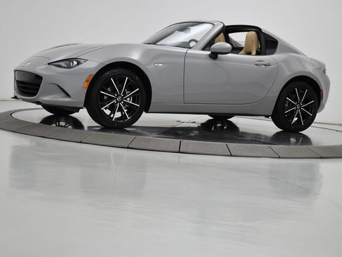New 2026 MAZDA MX-5 Miata RF Grand Touring w/ Weather Package RWD image 16