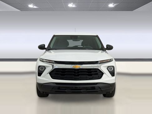 Used 2025 Chevrolet TrailBlazer LS w/ LS Convenience Package AWD/4WD image 6
