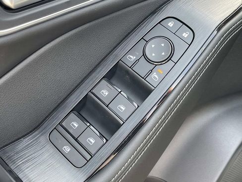 New 2026 Nissan Rogue Platinum AWD/4WD image 24