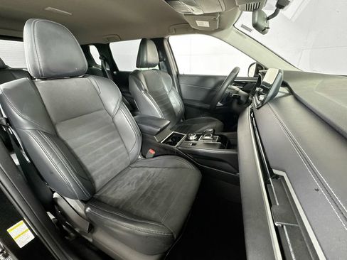 Used 2023 Mitsubishi Outlander SE AWD/4WD image 28